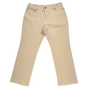 L.L. Bean Women’s Classic Fit Tan Jeans Size 10 Petite